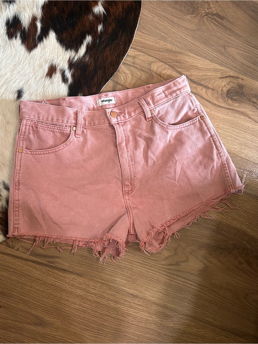 Wrangler Rose Festival Denim Shorts pink- High Rise Cutoff W29 - Picture 2 of 9